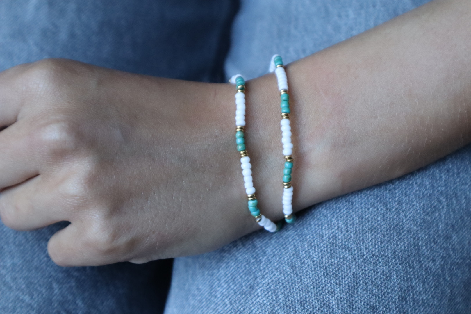 Pulsera Elástica blanca con verde