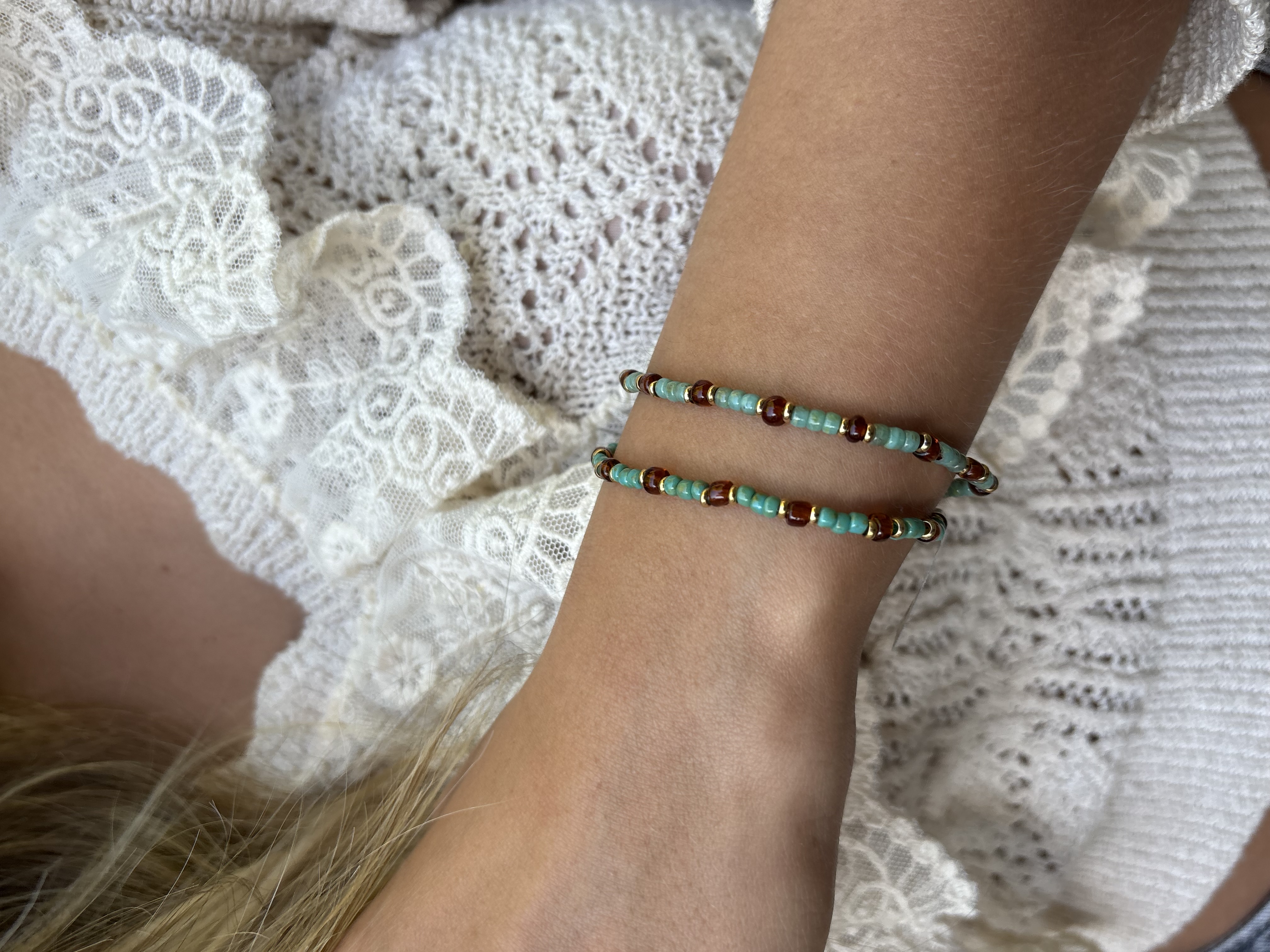 Pulsera Elástica Verde con Rojo